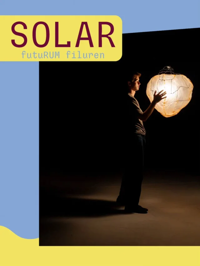 "Et vildt eventyr, et hallucineret road trip og en rumrejse ind i krybdyrhjernen".
Vi glæder os til at SOLAR indtager salen i oktober ☀️

Og så er det også et velkommen tilbage til @emilarondorph som er tidligere SGK elev hos os. SOLAR er en del af futuRUM filuren, hvor projekterne har til fælles, at de har rødder i Teaterhuset Filurens scenekunst fødekæde.

Du kan stadig nå at få billet til SOLAR (hvis du skynder dig - der er ikke vildt mange tilbage!)
🎟 Læs mere og køb billet på filuren.dk